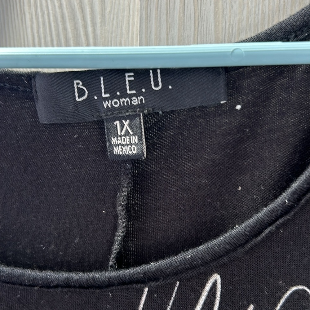 B.L.U.E. Paris Themed Black Tshirt Sz 1X - Picture 4 of 11